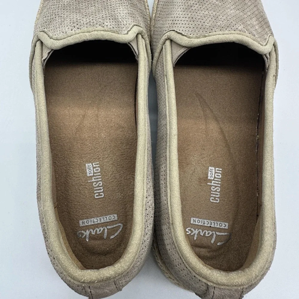 Clarks Soft Cushion‎ Shoes Womens Size 7.5 Beige Suede Slip On Espadrille Flats